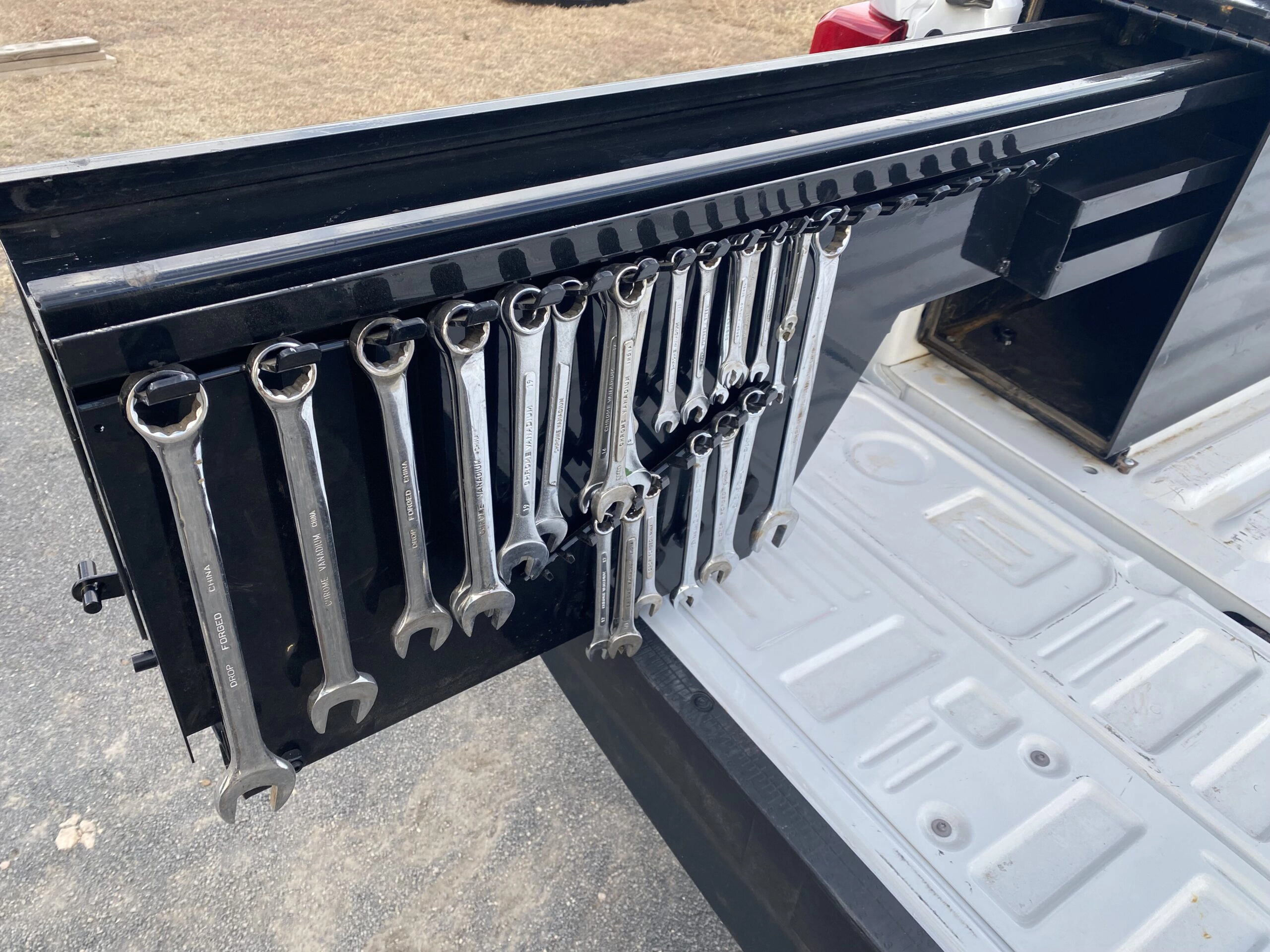 Fleetside Box wrench organizer panel
